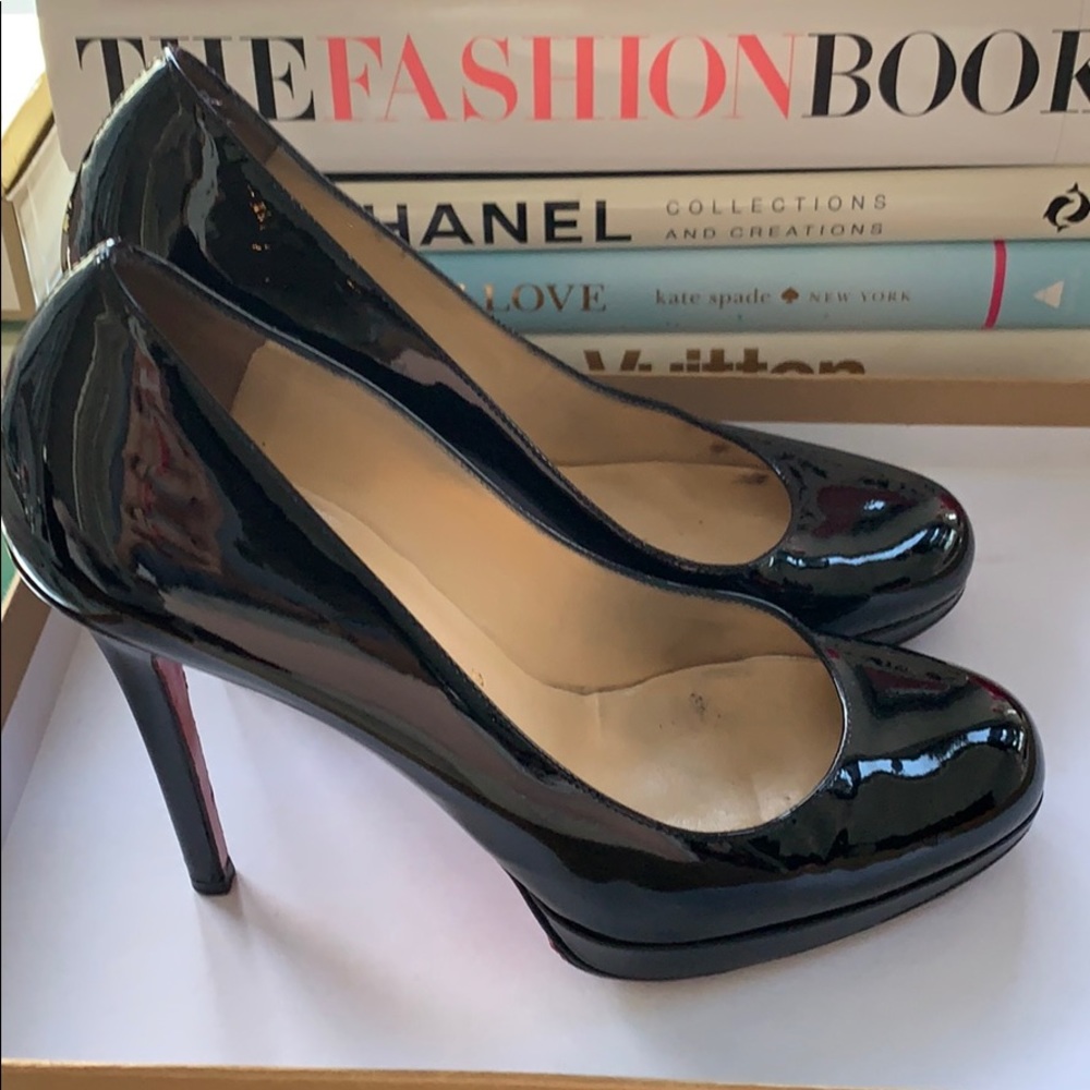 Christian Louboutin New Simple Patent Black Pump